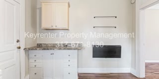 Charming 1 Bedroom near Noblesville High School and Downtown. Gallery 11