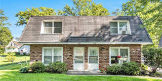 $1250 /2-bedr/1.5 bath town house duplex; tenant pays only electric (Kalamazoo) Gallery 1