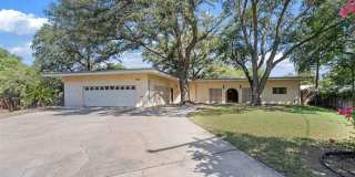 Beautifully Updated South Del Rio Home with Pool & Hacienda Charm Gallery 1