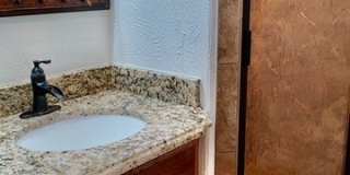 1706 Emerald Gallery 15