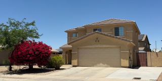 Large backyard and spacious home Large backyard and spacious home Gallery 1