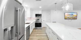Amazing Indian Rocks Beach Waterfront Rental – Dock, Boat Lift & Garage! 3bed | 2bath Amazing Indian Rocks Beach Waterfront Rental – Dock, Boat Lift & Garage! 3bed | 2bath Gallery 11