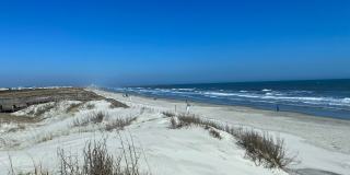 IN BEAUTIFUL SANDPIPER BAY! Gallery 27
