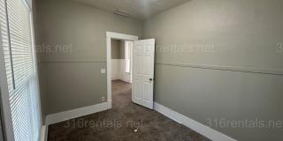 $1200 - 3 bedroom 1 bath - Single Family Home Gallery 19