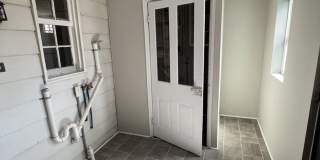 236 E King St Gallery 8