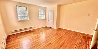 30 W PENN Street Gallery 7