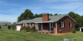 2421 Smithtown Road Gallery 1