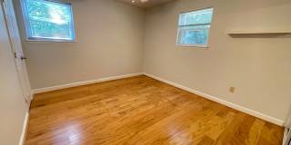 Sweet Spot in Carrboro! Inviting, updated 3br 2ba condo...Walk to Weaver St. & minutes to UNC Sweet Spot in Carrboro! Inviting, updated 3br 2ba condo...Walk to Weaver St. & minutes to UNC Gallery 23