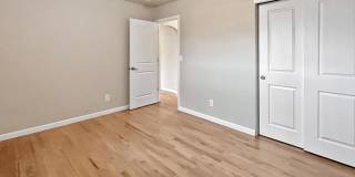 SLOAN'S LAKE: 2-BEDROOM UNIT WITH HIGH-END FINISHES Gallery 16