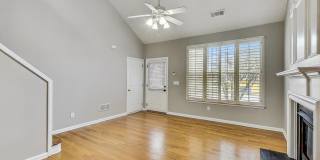 Single-family home in Kennesaw, GA near KSU, Town Center and Woodstock. Gallery 13