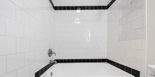 5225 De Longpre Ave. Gallery 26