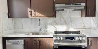 554 Monterey Boulevard Gallery 1