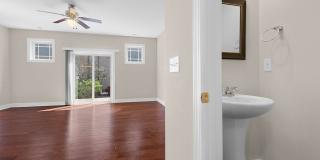 Beautiful 2-Bedroom Townhouse Near NCSU, Available June 15! Gallery 9