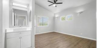 Renovated 6bed/3bath Close to Campus! Gallery 35