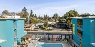 Pullman Modern Urban Apartments Gallery 65