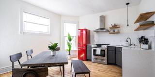 3Bdrm w/ Den  **FREE JULY RENT Gallery 12