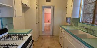 2904 Sunset Ave - Apartment Gallery 12