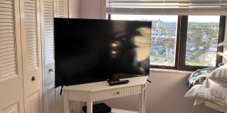 255 Dolphin Point Gallery 18