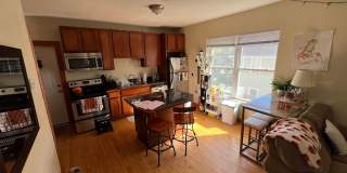 Spacious Three Bedroom Upper with Lofted Bonus Space on Milwaukee’s Upper East Side Gallery 3