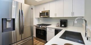 Summit At Warner Center Gallery 25