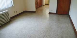 Charming 2 bedroom/1 bathroom.  Available Now, 1st MONTH FREE!! Gallery 4