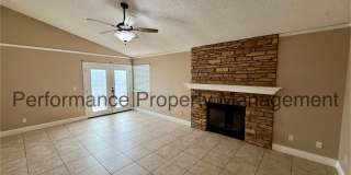 Beautiful 3 Bed/2 Bath Home in Fresno w/ RBP & $0 Deposit Option Gallery 4
