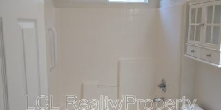 1261 Reinhart St Gallery 6