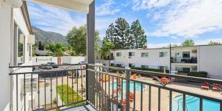 The Summit at La Crescenta Gallery 15