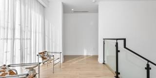 895 NE 76th St Gallery 34