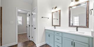 Pet Friendly Four Bedroom! Gallery 25