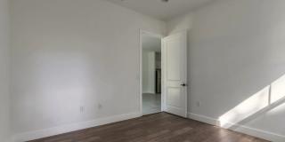 618 N Duss St Gallery 22