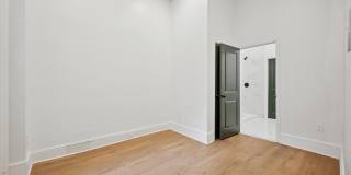 1637 W GIRARD Avenue Gallery 10