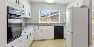 Wow! What a Great Home! Available Now! Gallery 13