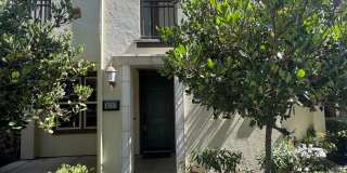 Modern Luxury 4BD/4BA Townhome in Rosewood Community – Fully Refreshed! Gallery 1