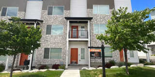 3104 1625 East Gallery 1