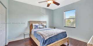853 SW 11th Ct Gallery 34