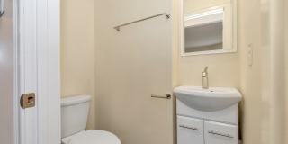 161 4th St Gallery 12