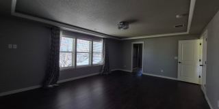 Come see this newly renovated home! Gallery 13