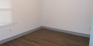 701 SW 141st Ave Gallery 26