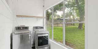 CONTEMPORARY HOME IN ALAMO HEIGHTS Gallery 25