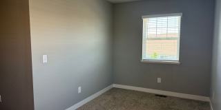 Comfort & Space Await in This Stunning 4BR Dayton Home Gallery 14