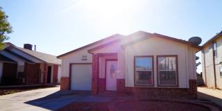 Adorable Single Level Eastside Home With Evaporative Air Located In Quiet Neighborhood Gallery 1