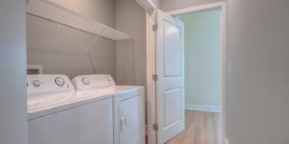 Brand New Townhouse Community in Blacksburg! - FURNISHED Gallery 16