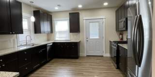 324 Susquehanna Street Gallery 8