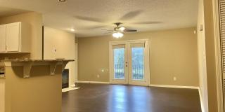 13715 RICHMOND PARK Drive Gallery 2