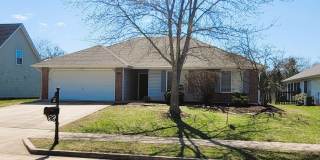 3 Bedroom 2 Bath Home in Seven Oaks Neighborhood Gallery 1