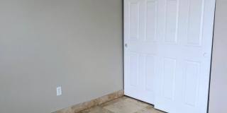 1016 W Manhatton Drive Gallery 15