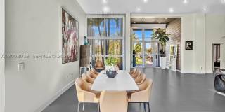 307 Holiday Dr Gallery 24