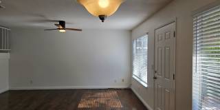 Beautiful townhome Gallery 7