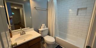 2 bedroom 2 bath condo for Rent Gallery 7